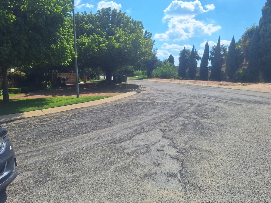 0 Bedroom Property for Sale in Grimbeeck Park North West